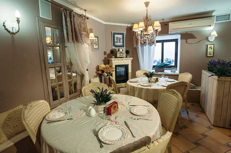 Parmesan cafe